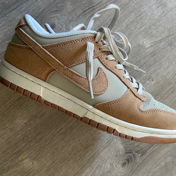 Nike Dunk  8.5-9 women Beige Neutral Color - Picture 9 of 10